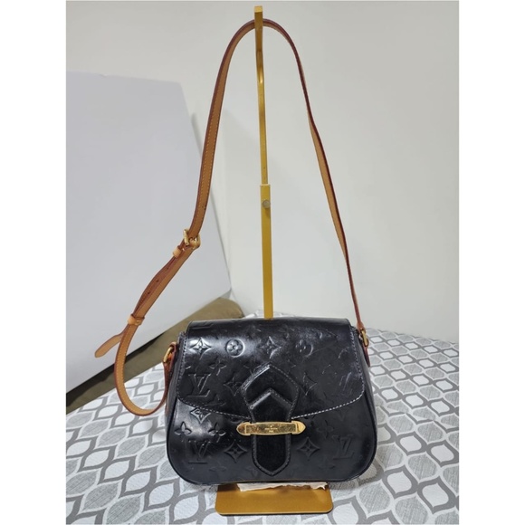Authentic Louis Vuitton Monogram Vernis Bellflower PM Shoulder/Crossbody Bag Bla - Picture 1 of 15